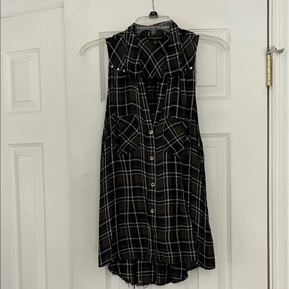 Rock & Republic Black Plaid Button Down Shirt